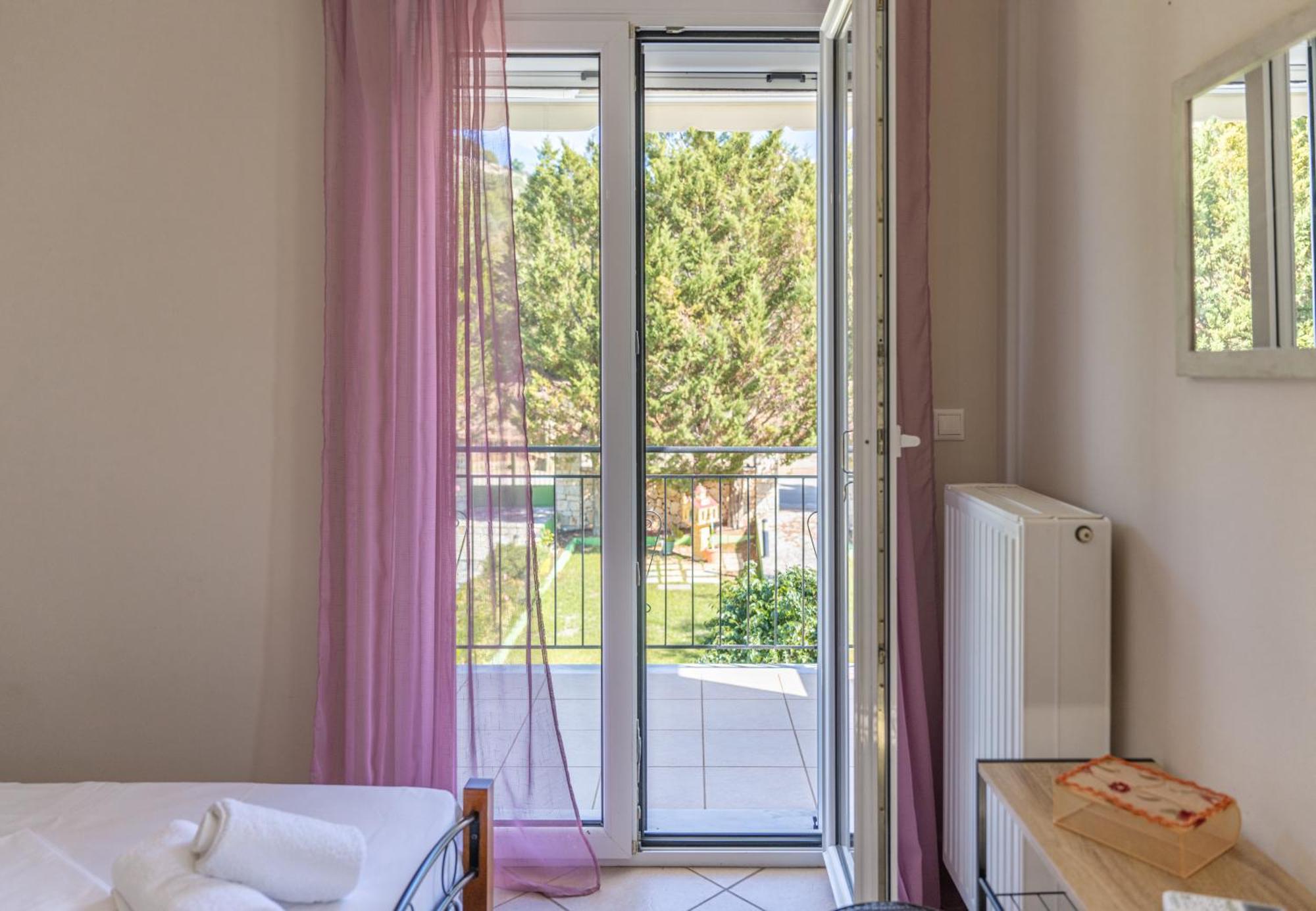 Vista Verde Studios & Apartments Svoronata Eksteriør bilde